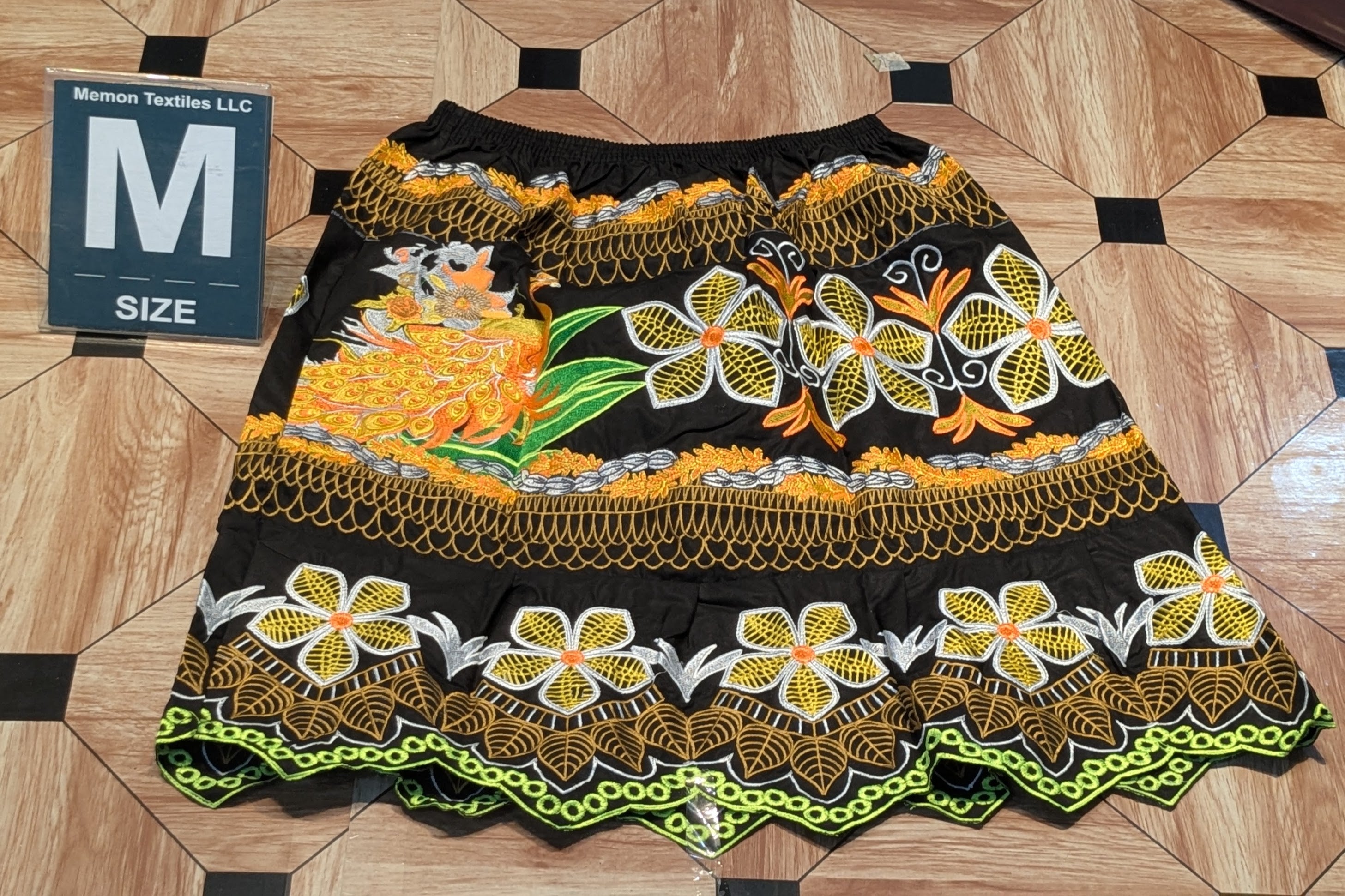 Floral Embroidered Island Skirts (Urohs) - M