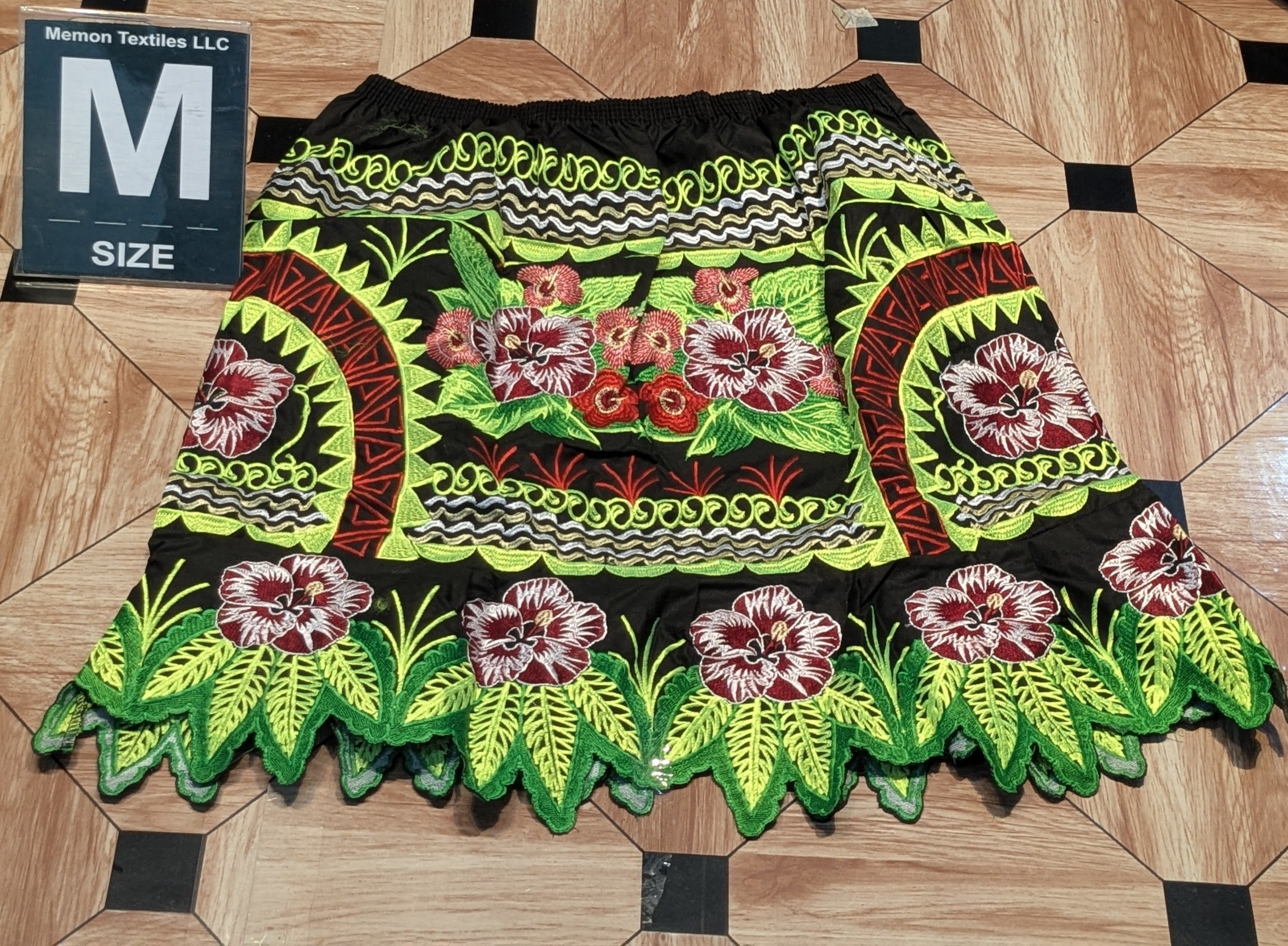 Floral Embroidered Island Skirts (Urohs) - M