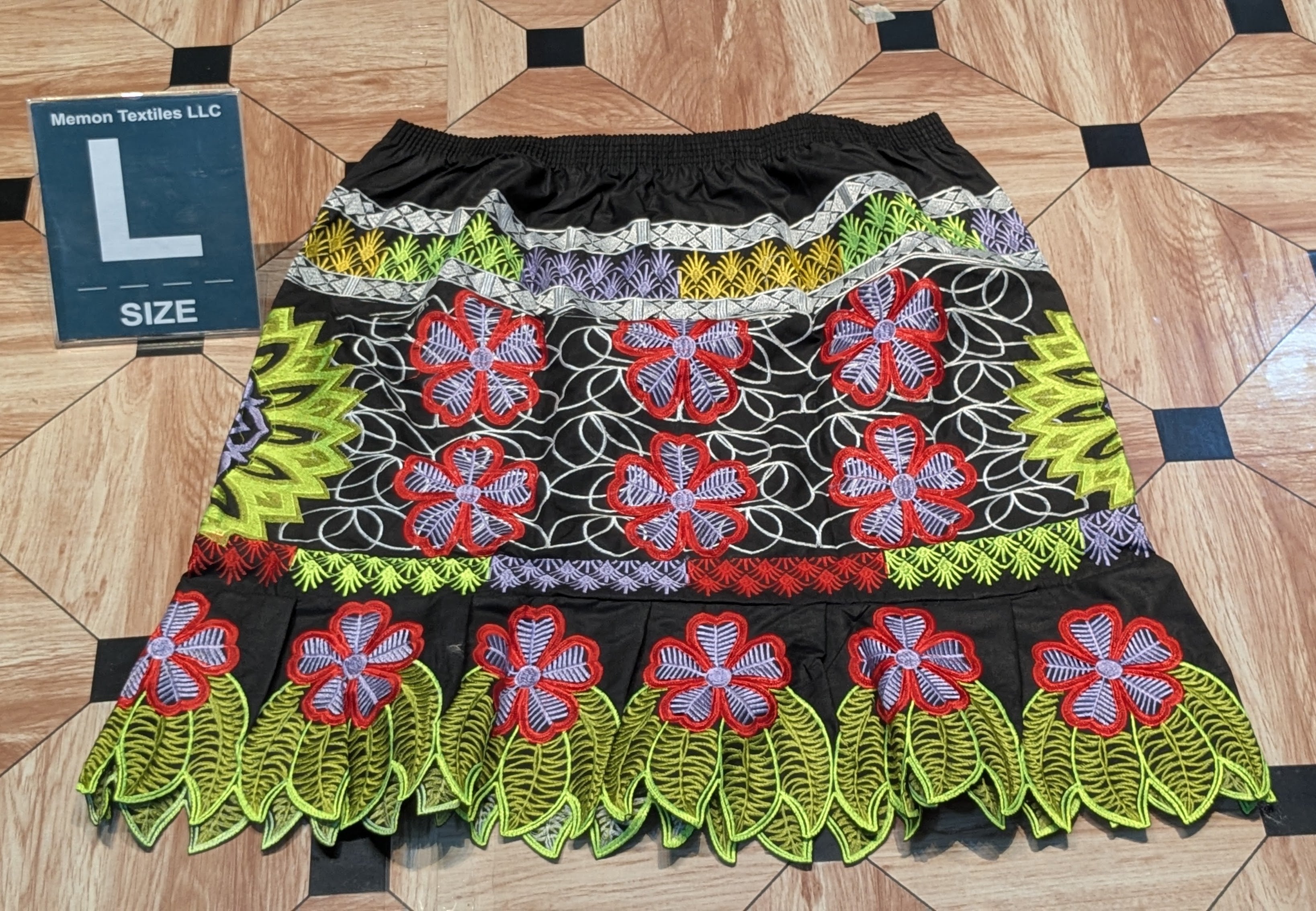 Floral Embroidered Island Skirts (Urohs) - L