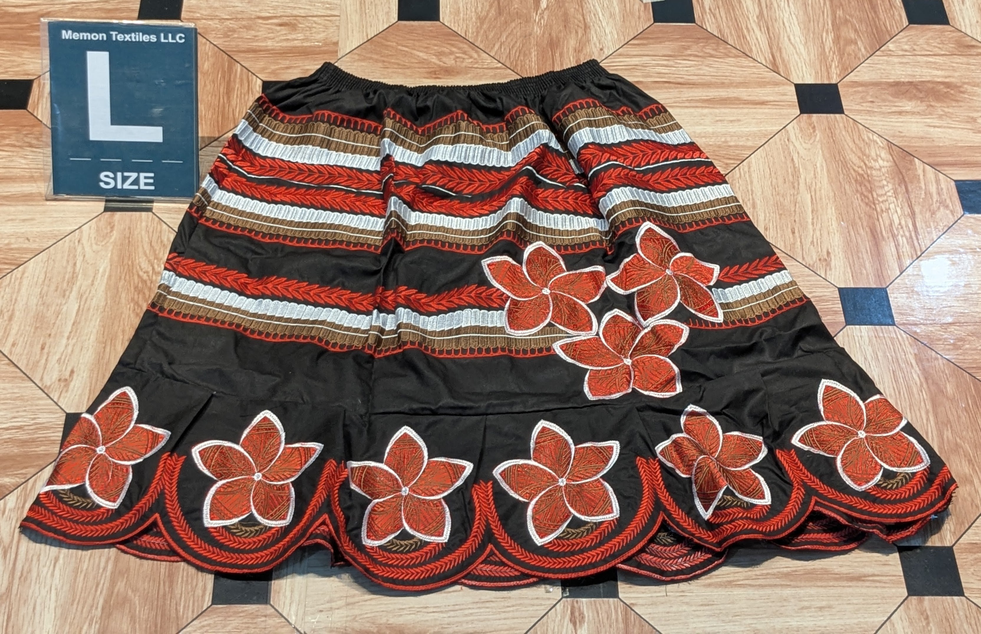 Floral Embroidered Island Skirts (Urohs) - L