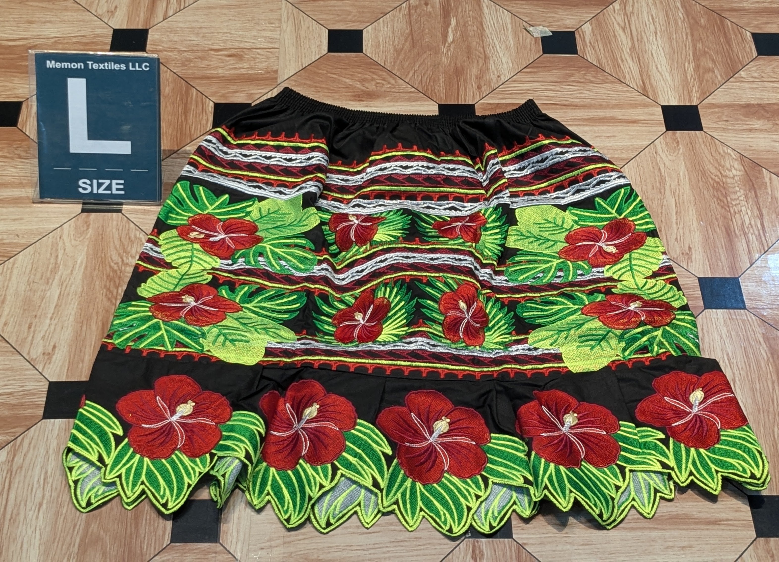 Floral Embroidered Island Skirts (Urohs) - L