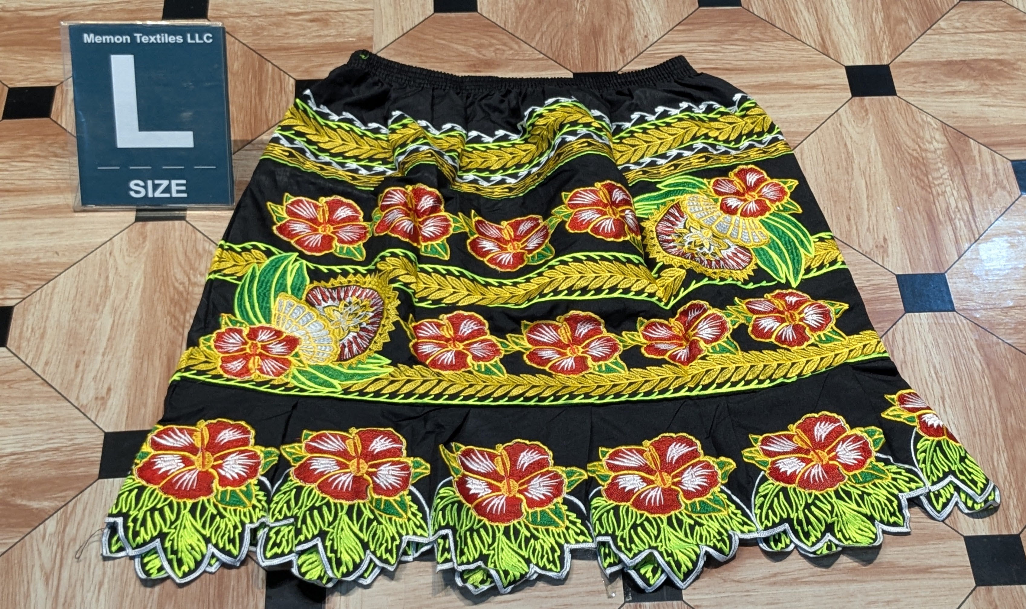 Floral Embroidered Island Skirts (Urohs) - L