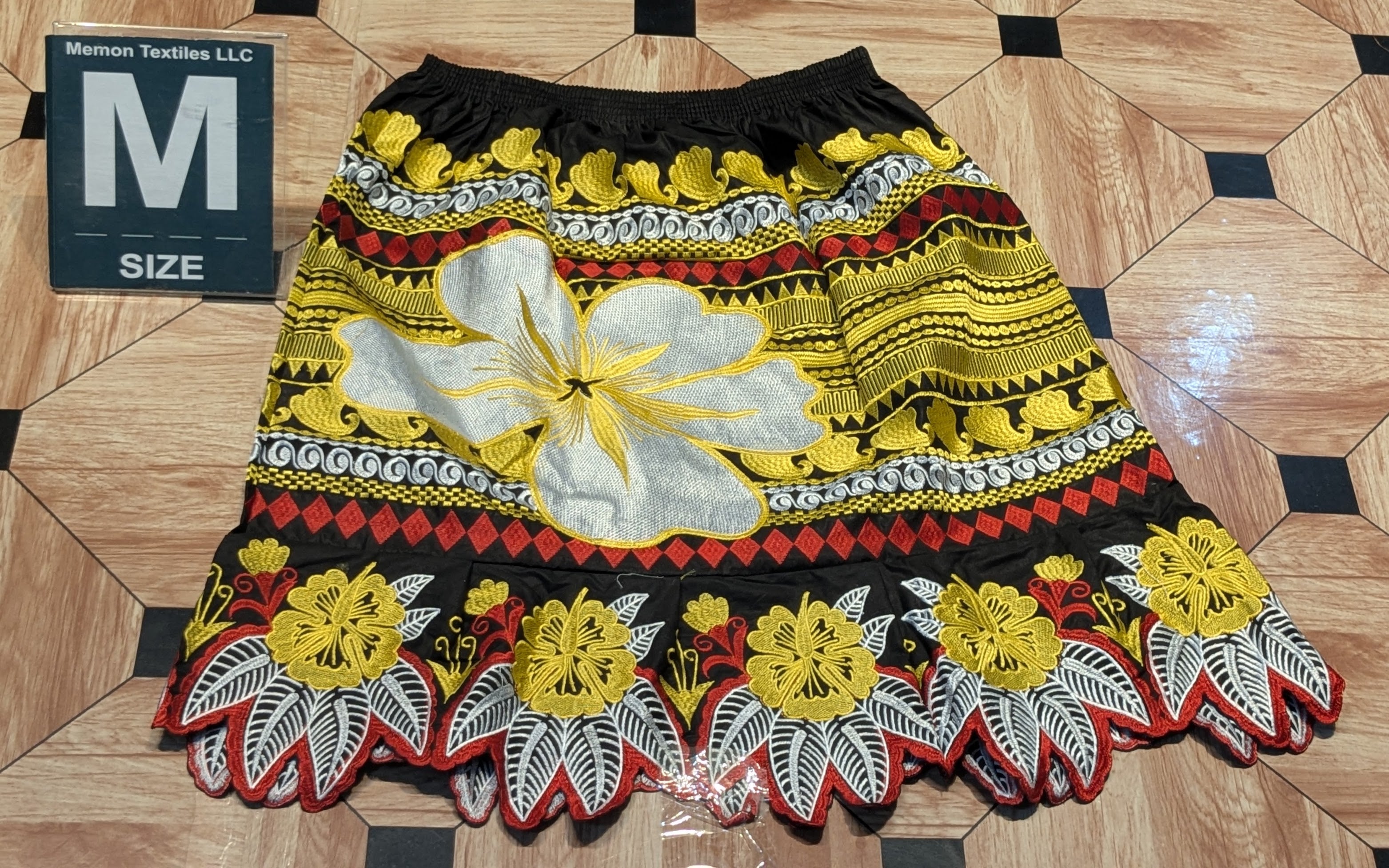 Floral Embroidered Island Skirts (Urohs) - M