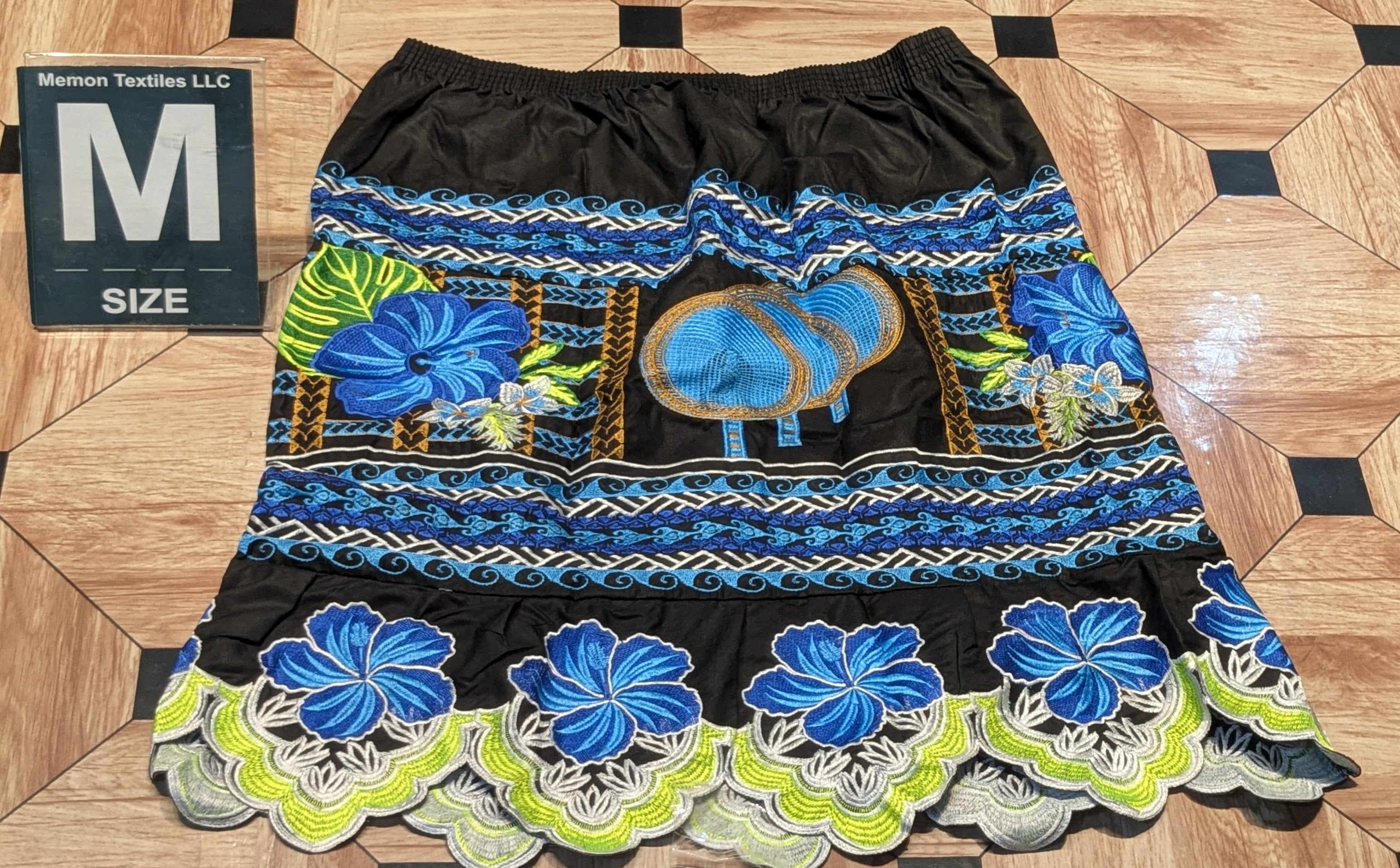 Floral Embroidered Island Skirts (Urohs) - M