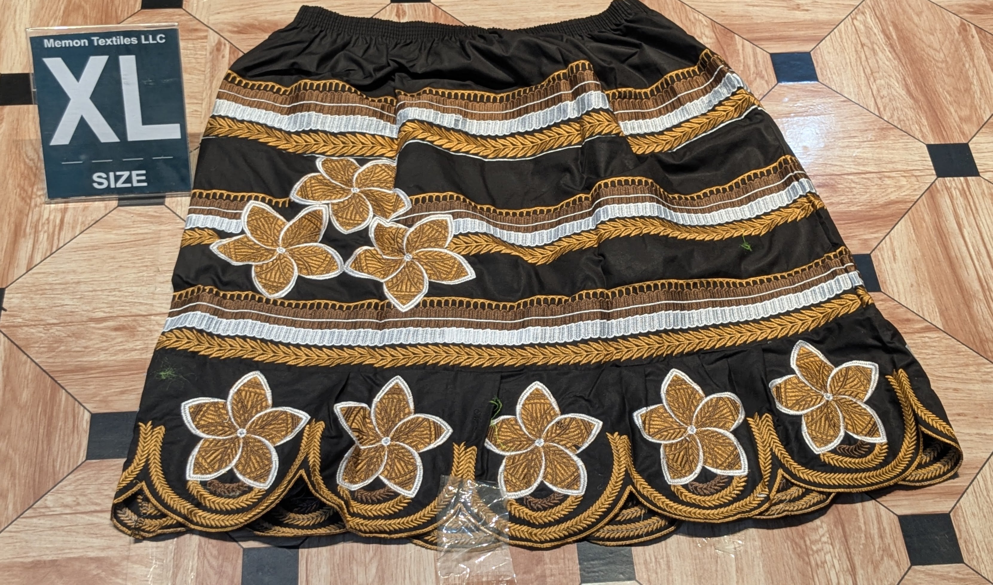 Floral Embroidered Island Skirts (Urohs) - XL