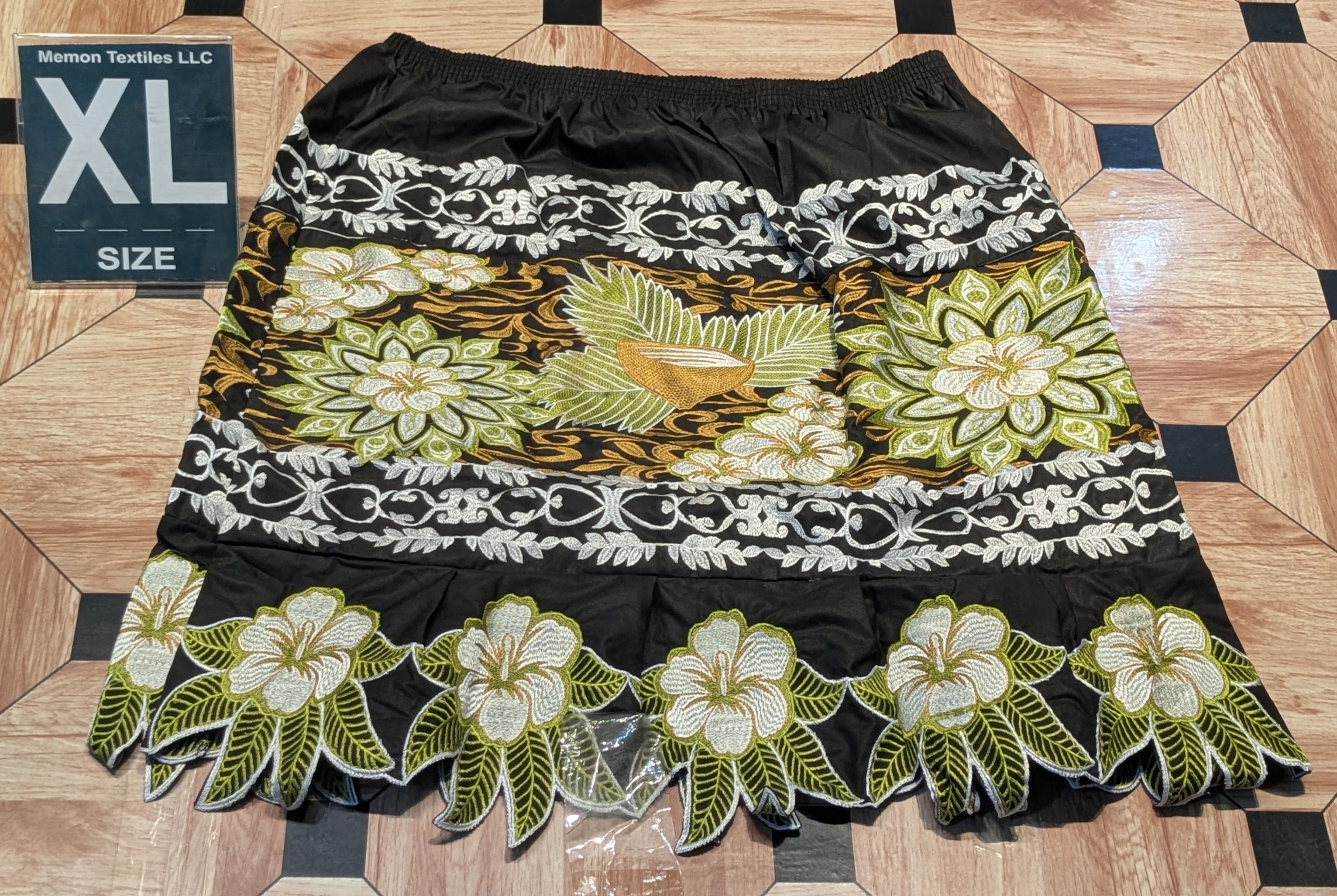Floral Embroidered Island Skirts (Urohs) - XL