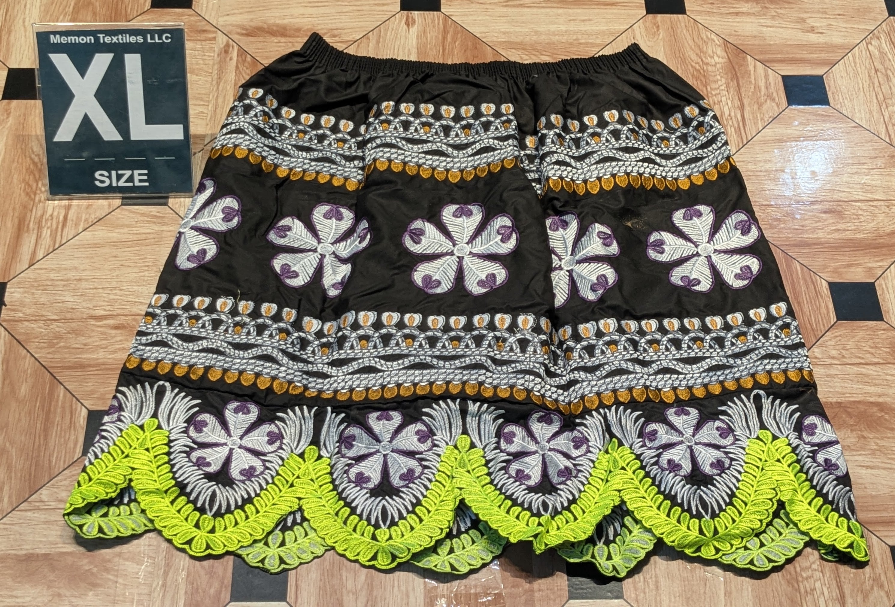 Floral Embroidered Island Skirts (Urohs) - XL