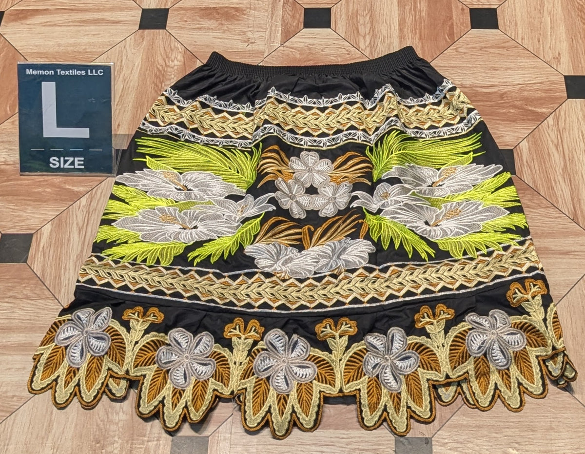 Floral Embroidered Skirts (Urohs) - L