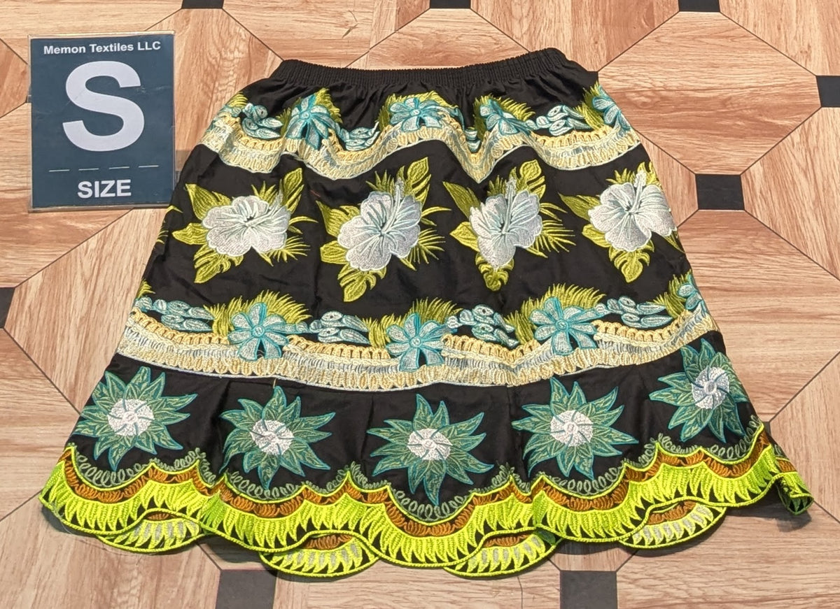 Floral Embroidered Skirts (Urohs) - S