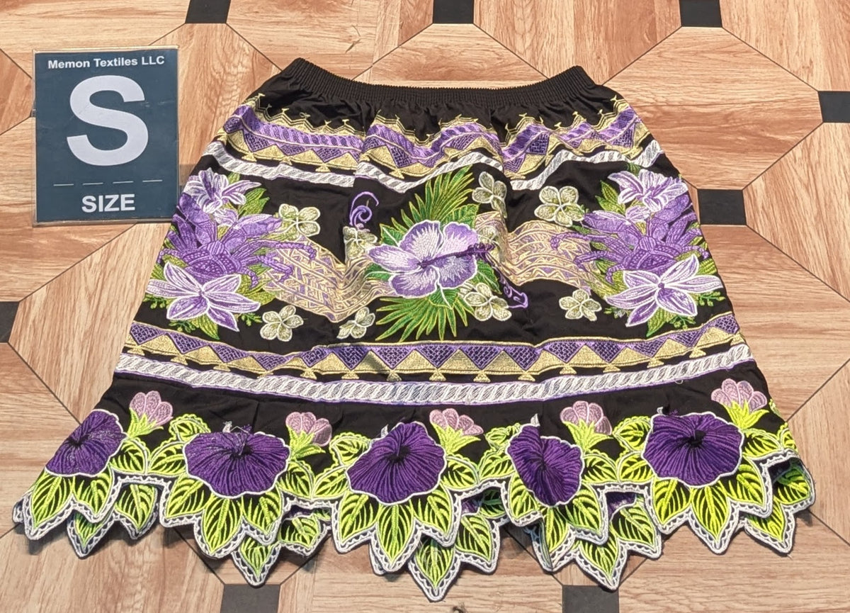 Floral Embroidered Skirts (Urohs) - S