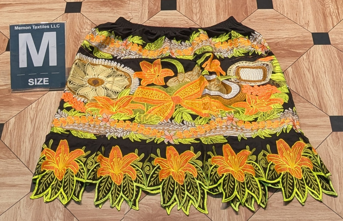 Floral Embroidered Skirts (Urohs) - M