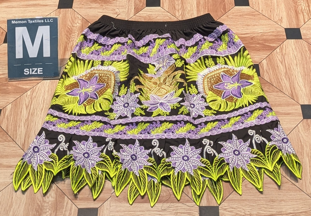 Floral Embroidered Skirts (Urohs) - M