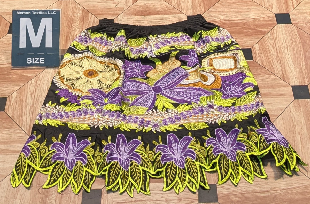 Floral Embroidered Skirts (Urohs) - M