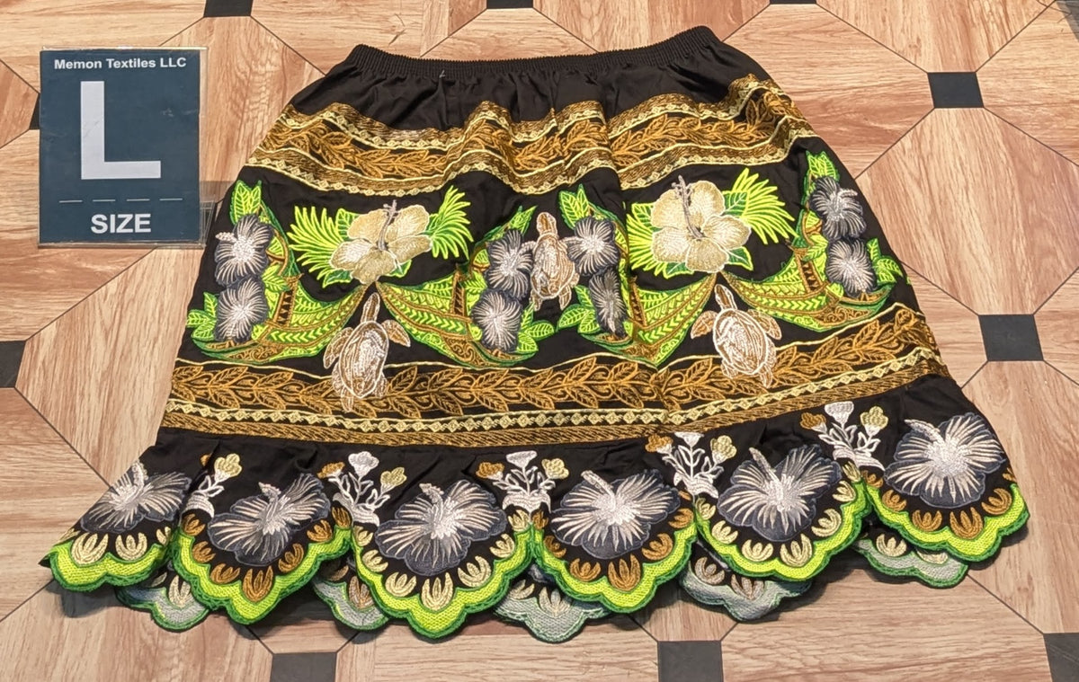 Floral Embroidered Skirts (Urohs) - L